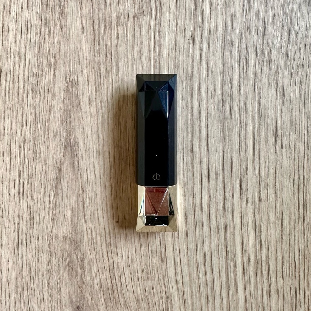 CLÉ DE PEAU BEAUTÉ Matte Lipstick Limited Edition Like New